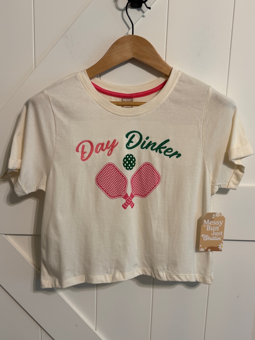 Messy Bun Day Dinker Pickleball Graphic Crop Tee Women’s XS Ivory Pink Green New